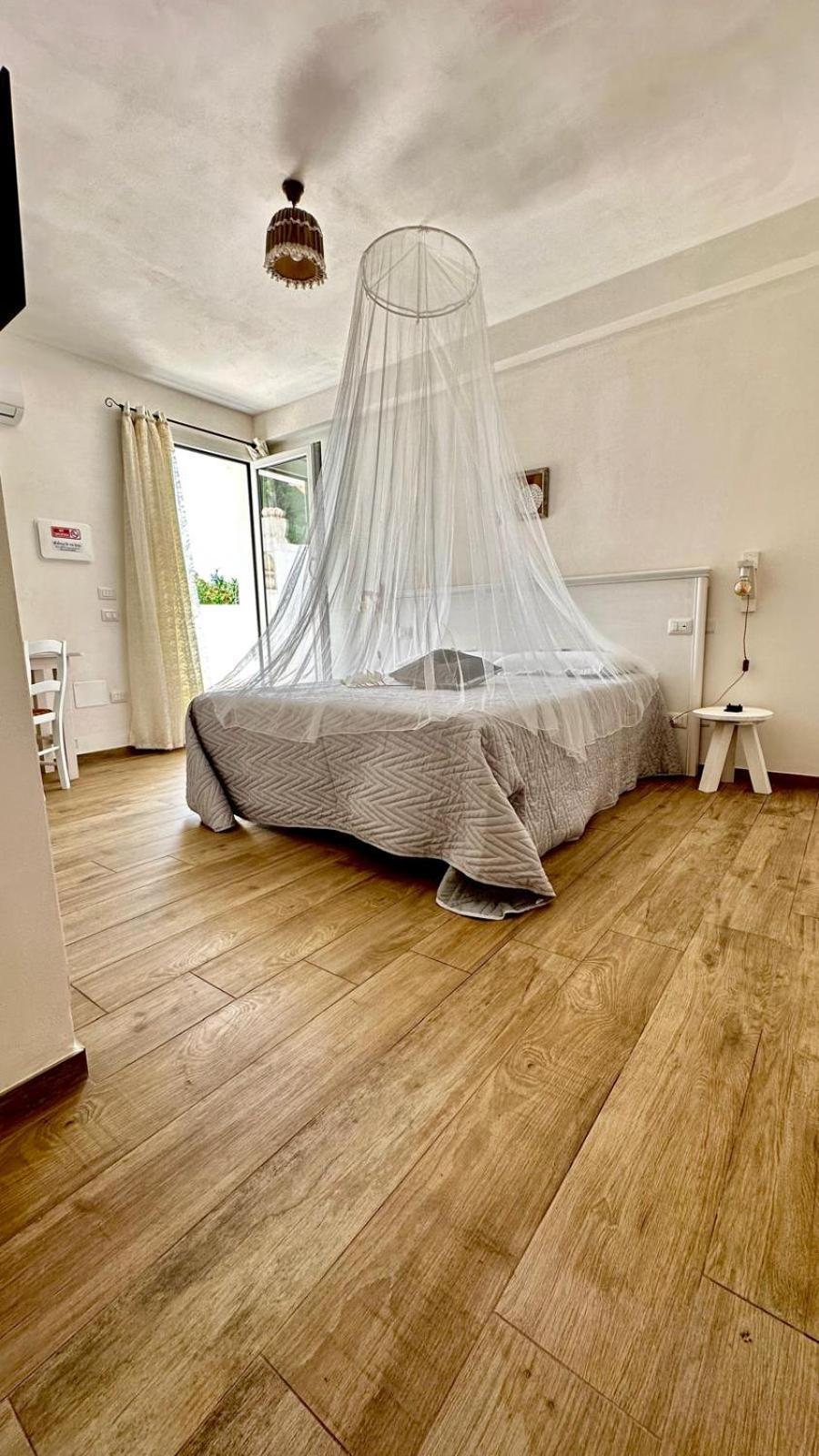 Dimora Idruntina Bed & Breakfast Otranto Ngoại thất bức ảnh